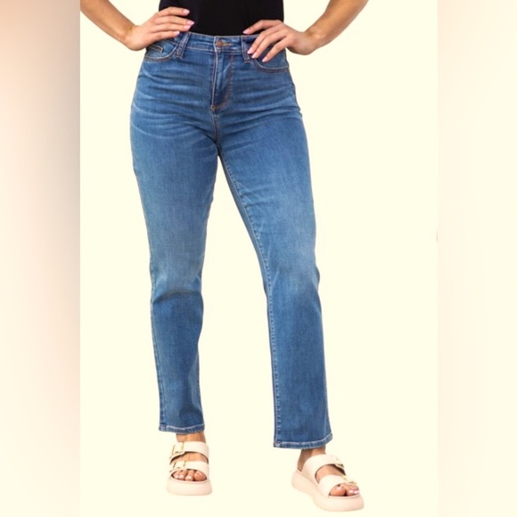 Judy Blue Relaxed Fit Straight Leg Jeans JB82103 JS Womens Size 30 Medium wash - Picture 1 of 13